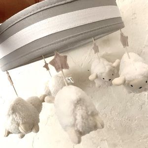 Lambs & Ivy Musical baby Mobile - sheep